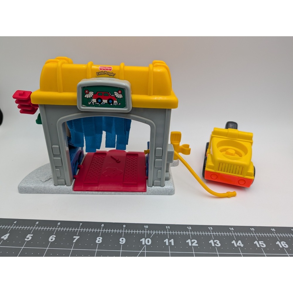 Fisher Price Little People Car Wash Sounds Tow Truck Lot